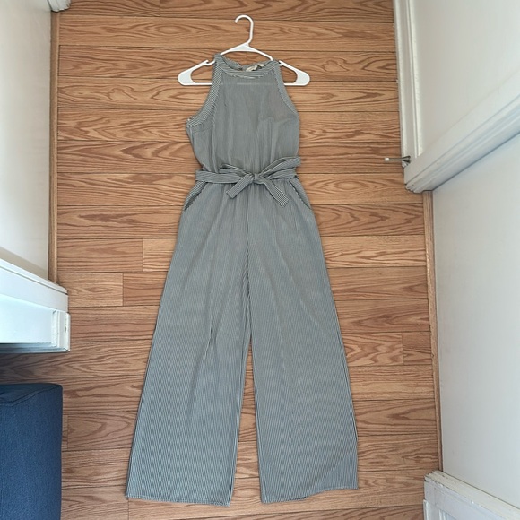 Monteau Pants - Women’s White and Grey Stripped Jumpsuit by Monteau Los Angeles (Size M)
